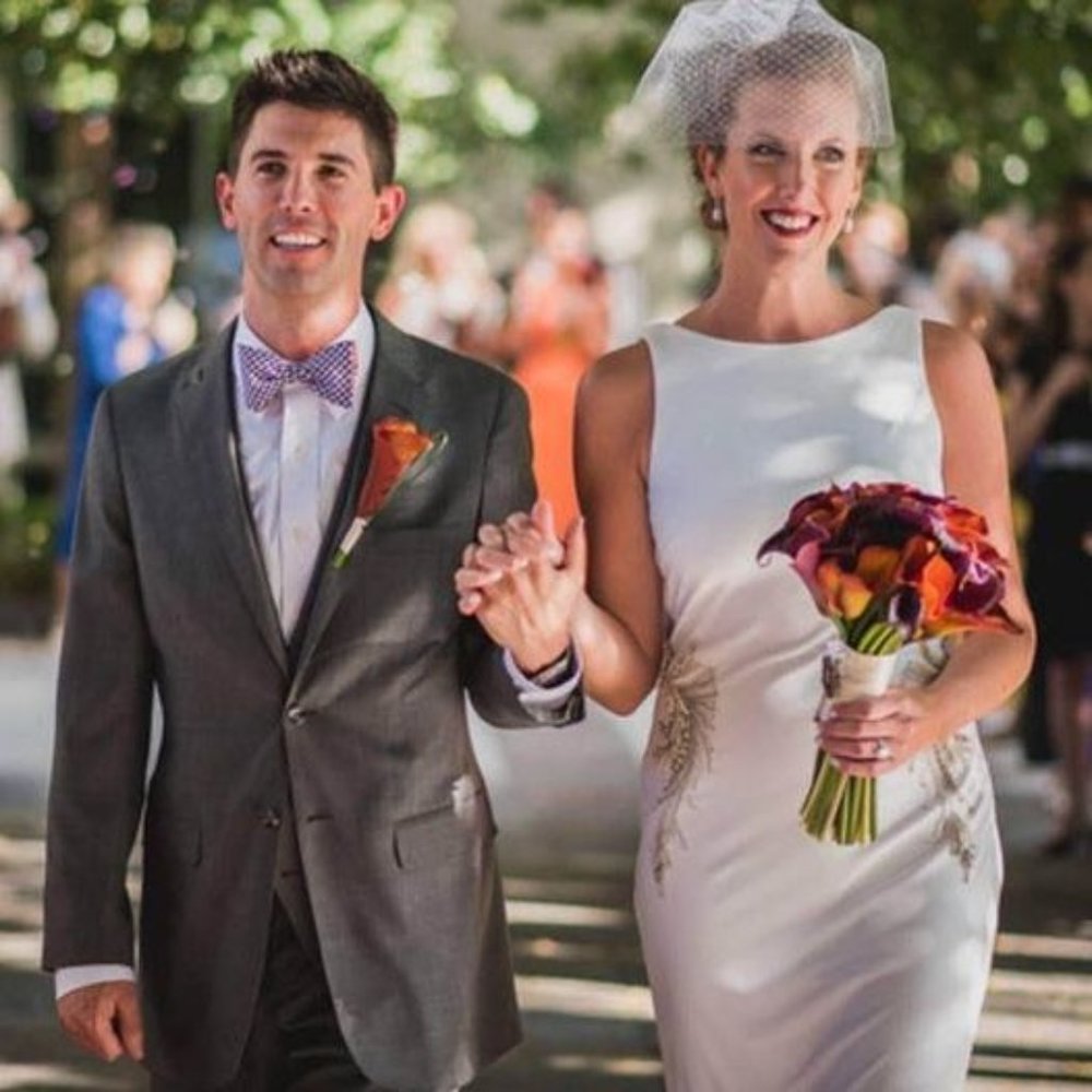 Badgley Mischka Wedding Dress Wedding Gown. Size 6